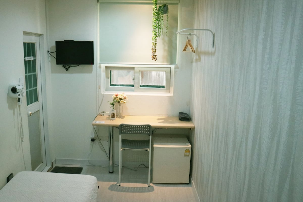 单人房, 私人浴室 (Type B) | 熨斗/熨板、免费 WiFi、床单