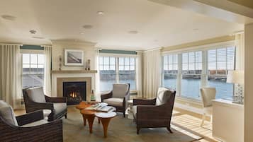 Flachbildfernseher, iPod-Dockingstation