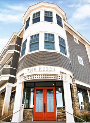 Property entrance - The Reeds at Shelter Haven (Stone Harbor)