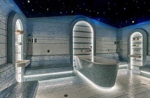 Indoor spa tub - The Reeds at Shelter Haven (Stone Harbor)