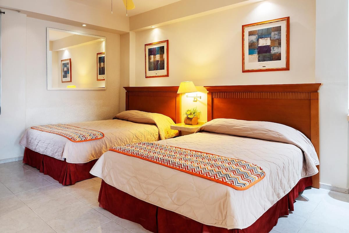 1 bedroom, down comforters, in-room safe, laptop workspace