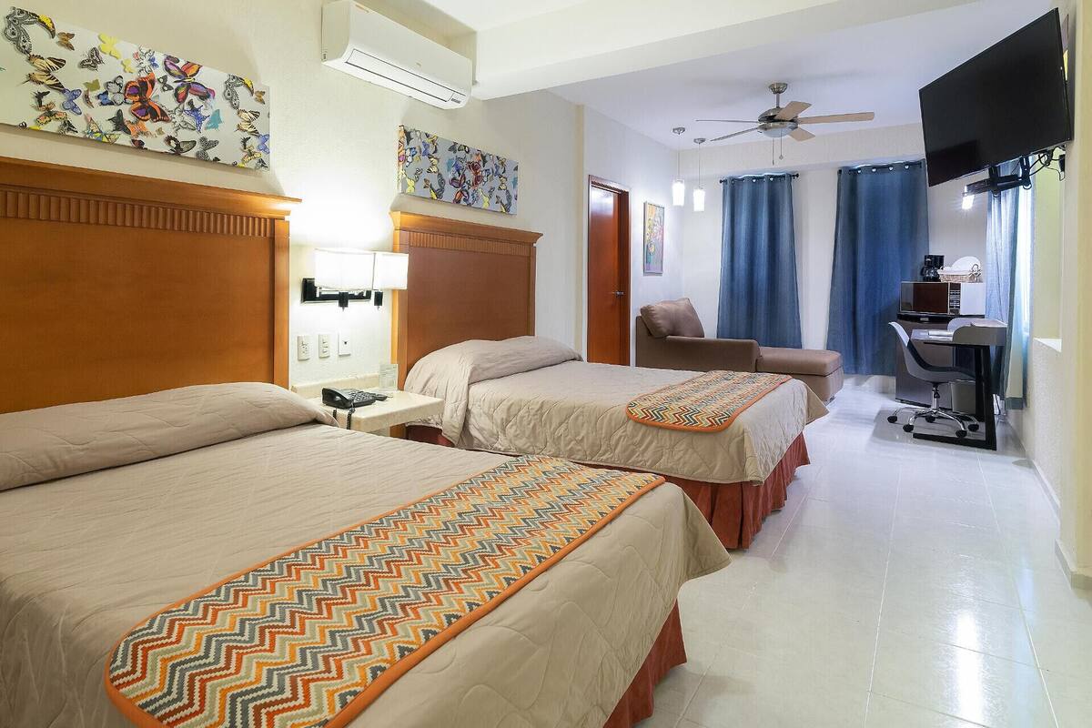Down comforters, in-room safe, laptop workspace, blackout drapes
