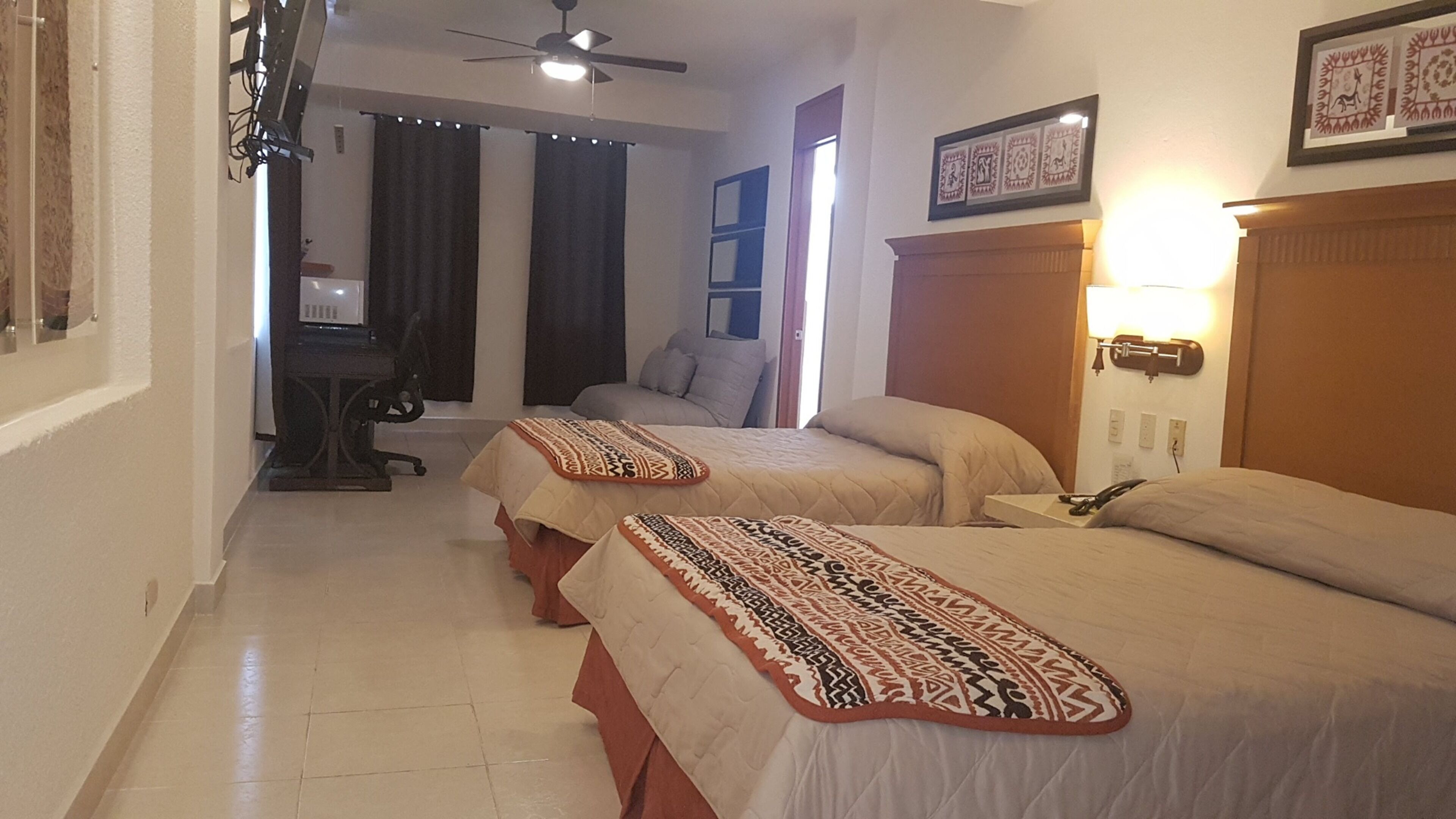 junior suite | down duvets, in-room safe, laptop workspace, blackout curtains