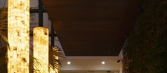 Hotel & Suites Nader