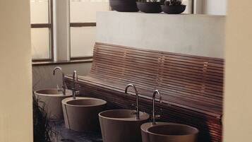 Sauna, bain à remous