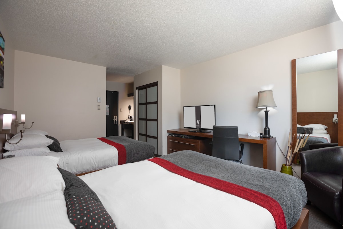 Zimmersafe, Schreibtisch, Verdunkelungsvorhänge, schallisolierte Zimmer