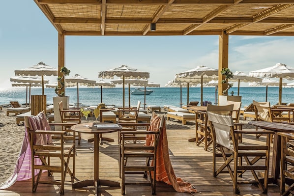 Beach bar