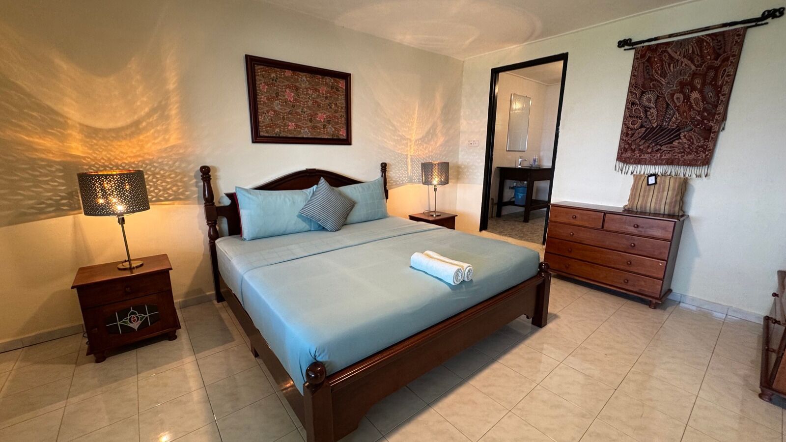 Family Villa | Minibar, in-room safe, blackout drapes, bed sheets