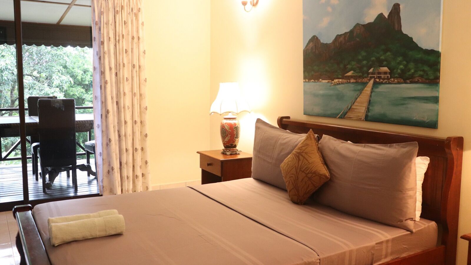 Family Villa | Minibar, in-room safe, blackout drapes, bed sheets