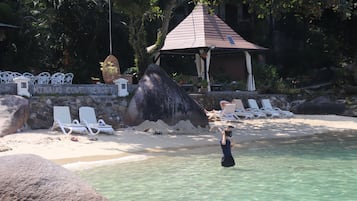 Beach nearby, scuba diving, snorkelling, beach bar