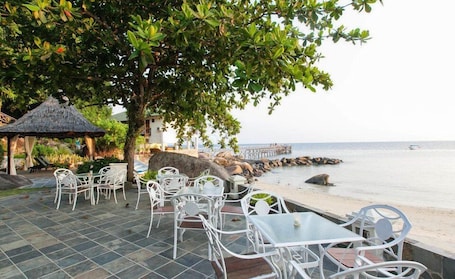 Exterior. Minang Cove Resort