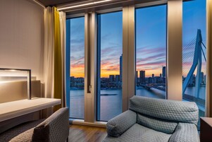 Nhow Premium Room, Skyline View | In-room safe, desk, soundproofing, free cots/infant beds