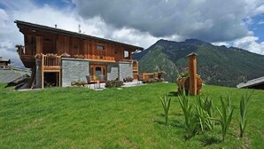 Unclassified image, 4 of 48, button - Gresil Residence (Ayas)