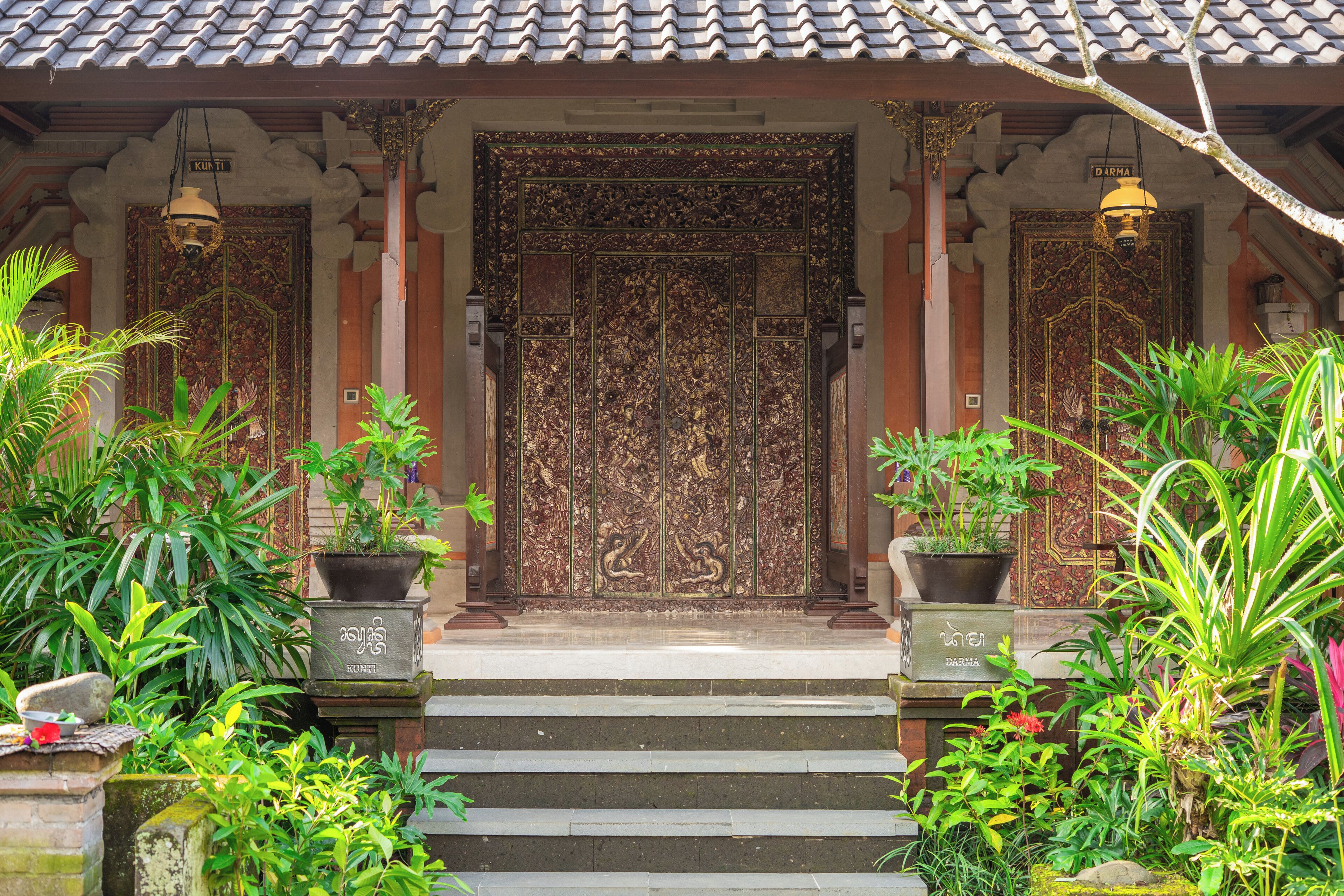 Saraswati Family | Terassi/patio