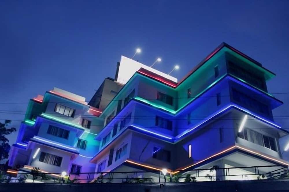 Sunrise Hill Resort