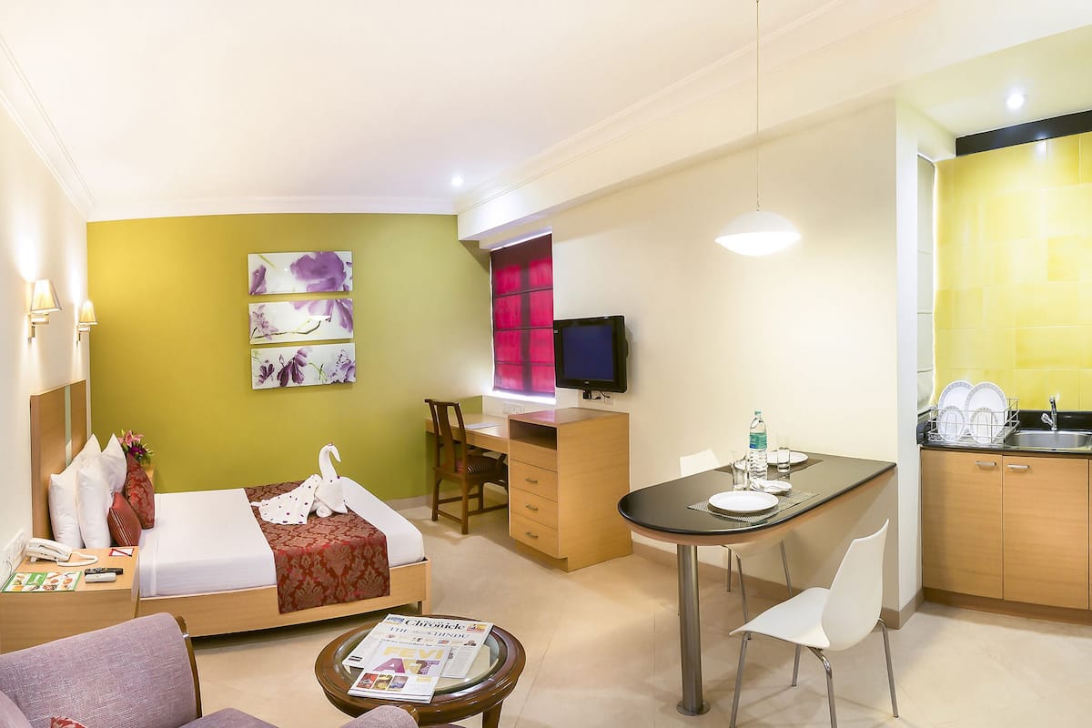 Junior suite | 1 slaapkamer, luxe beddengoed, een minibar, een kluis op de kamer