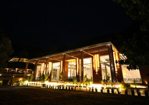 Business centre - The Solluna Resort (Salt)