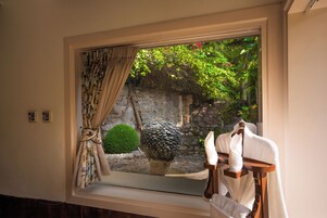 1 habitación, ropa de cama de alta calidad y minibar 