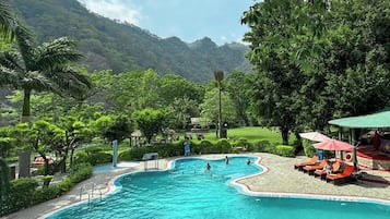 Alberca al aire libre
