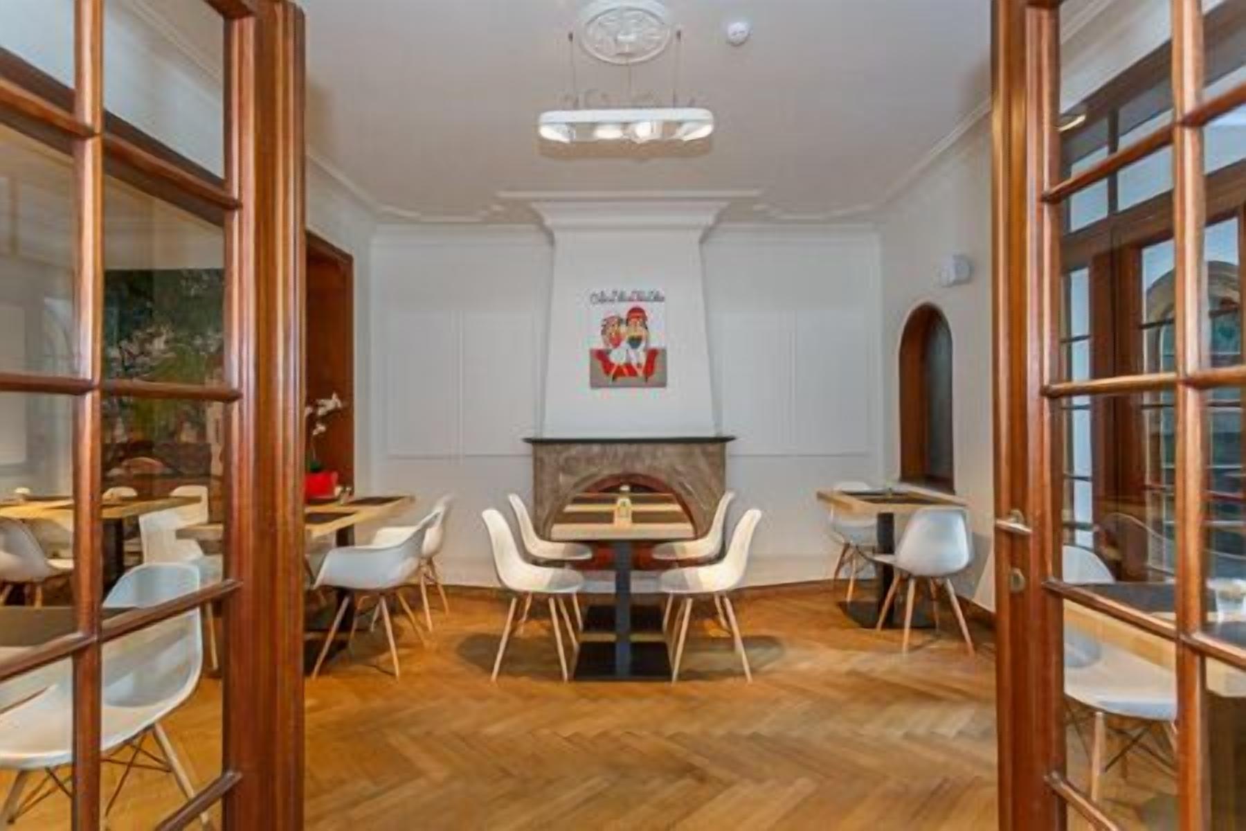 daily buffet breakfast (eur 15 per person)