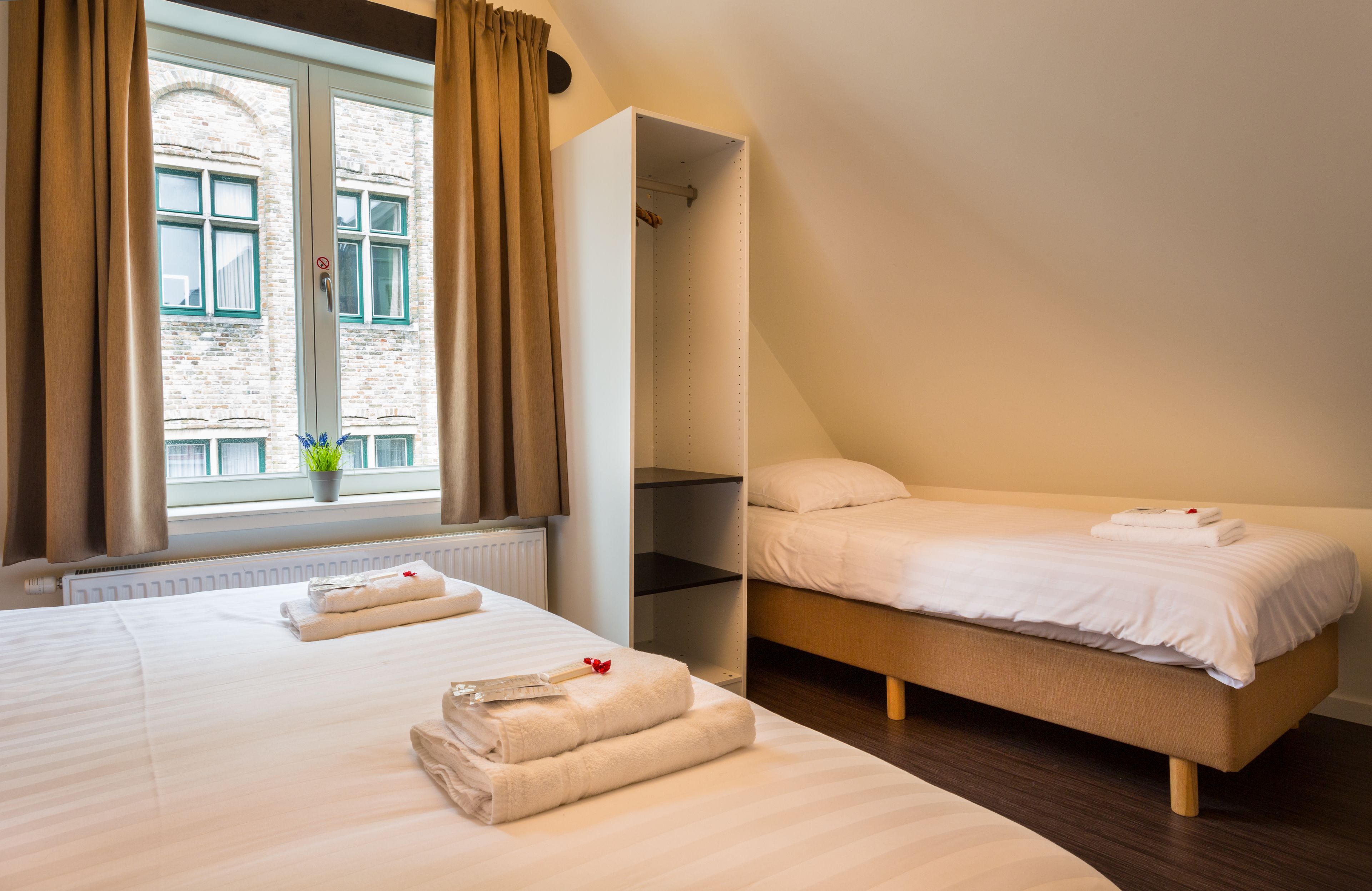 junior suite | cots/infant beds, free wifi