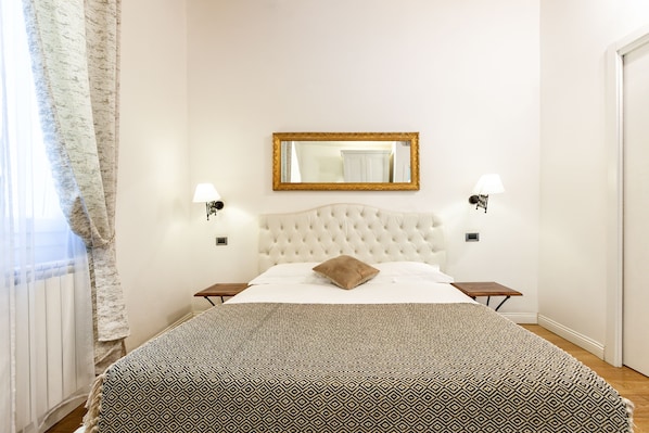 Classic Double Room, Ensuite, Courtyard View | 1 bedroom, minibar, rollaway beds, free WiFi