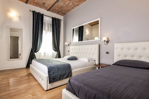 Tremannsrom – comfort, eget bad | 1 soverom, minibar, ekstrasenger (mot et tillegg) og wi-fi (inkludert)