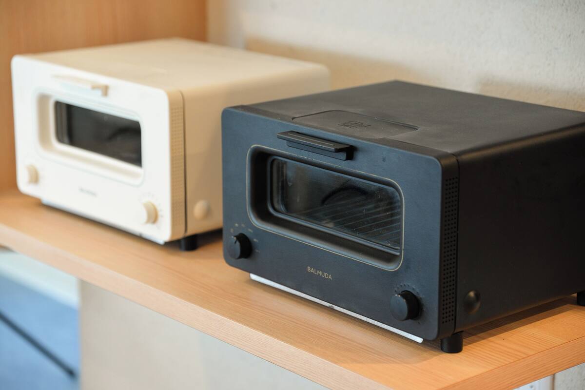 daily buffet breakfast (jpy 1500 per person)