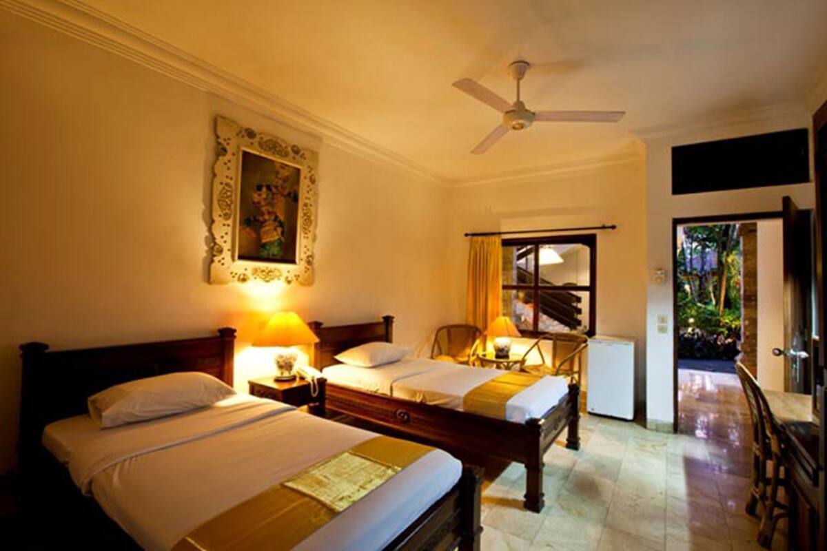 Quarto superior | Frigobar, cofres nos quartos, escrivaninha