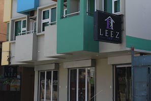 Exterior - Leez Inn Malate (Manila)