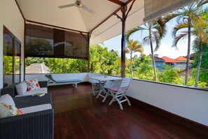 Habitación Deluxe doble, vistas a la piscina | Terraza o patio