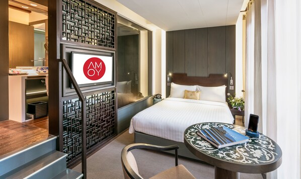 Premium bedding, free minibar, in-room safe, individually furnished - AMOY by Far East Hospitality (Singapore)