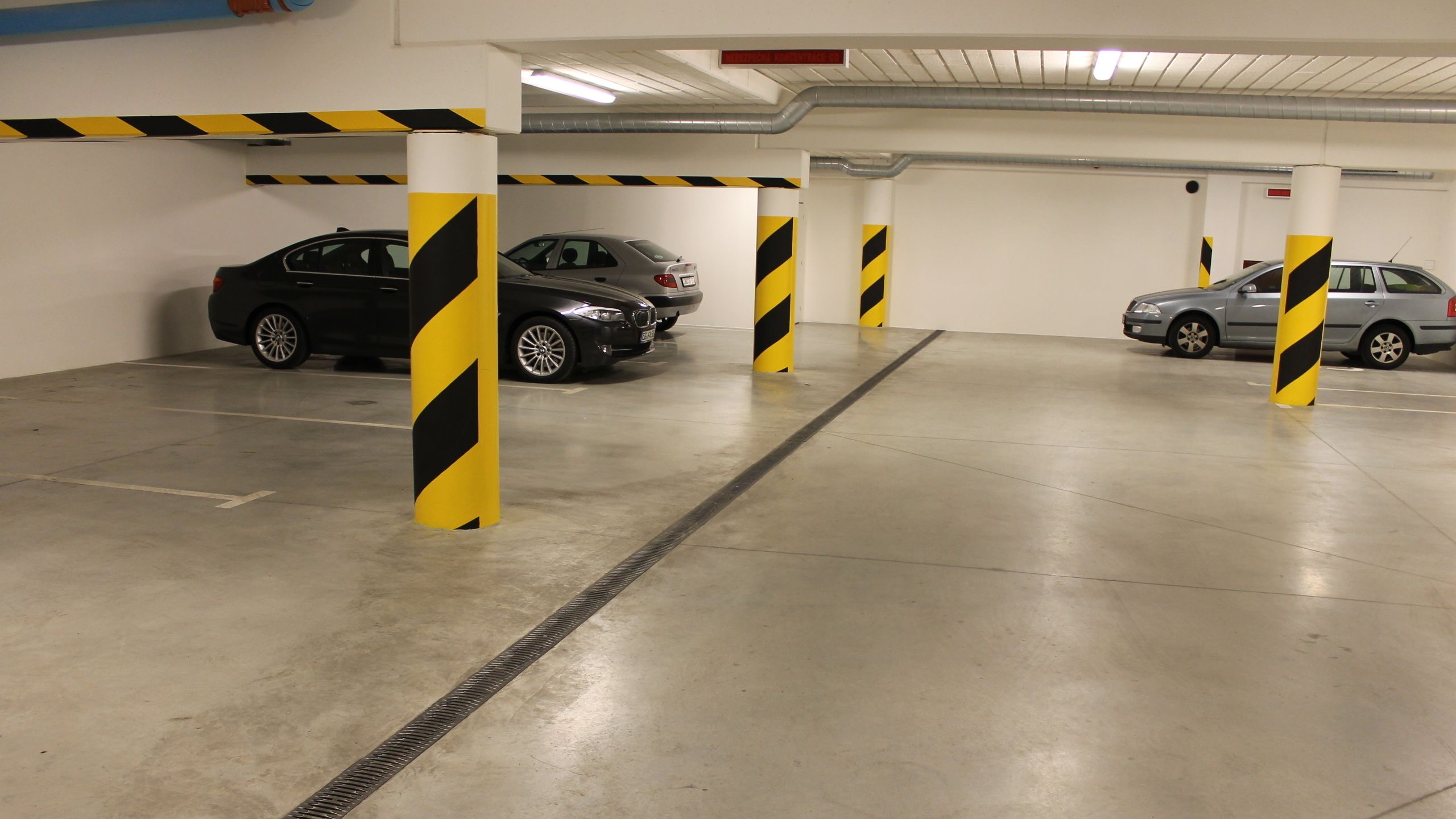 self-parking (surcharge)