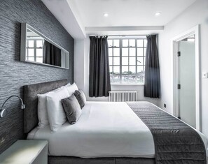 Two Bedroom Apartment (1 double bed,1 single bed, and 1 sofa bed)