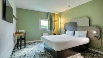 Standard Double Room | Desk, laptop workspace, free WiFi, bed sheets