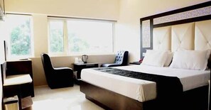 1 Schlafzimmer, Schreibtisch, Zustellbetten, kostenloses WLAN