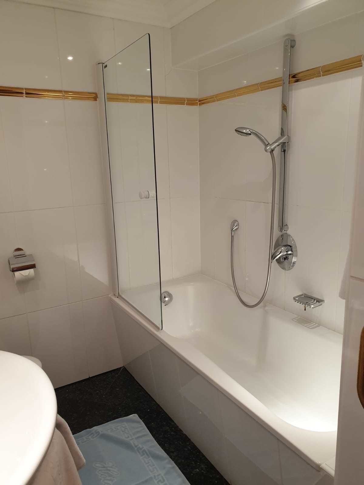 double room, private bathroom (balcony) | bathroom | free toiletries, hair dryer, bathrobes, slippers