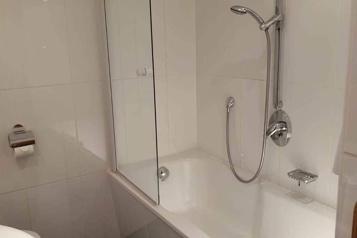 double room, private bathroom (balcony) | bathroom | free toiletries, hair dryer, bathrobes, slippers