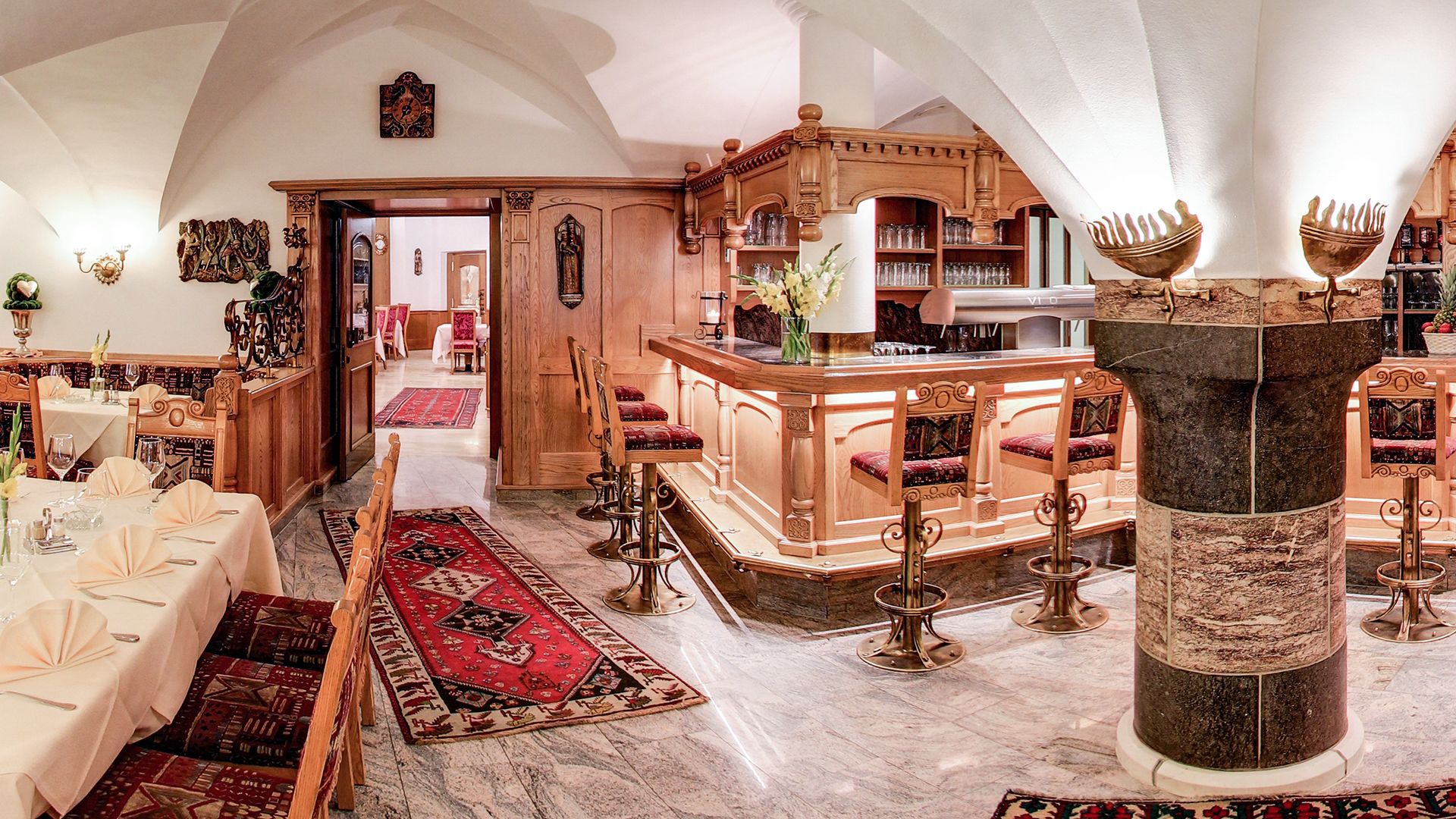 lunch and dinner served, local and international cuisine