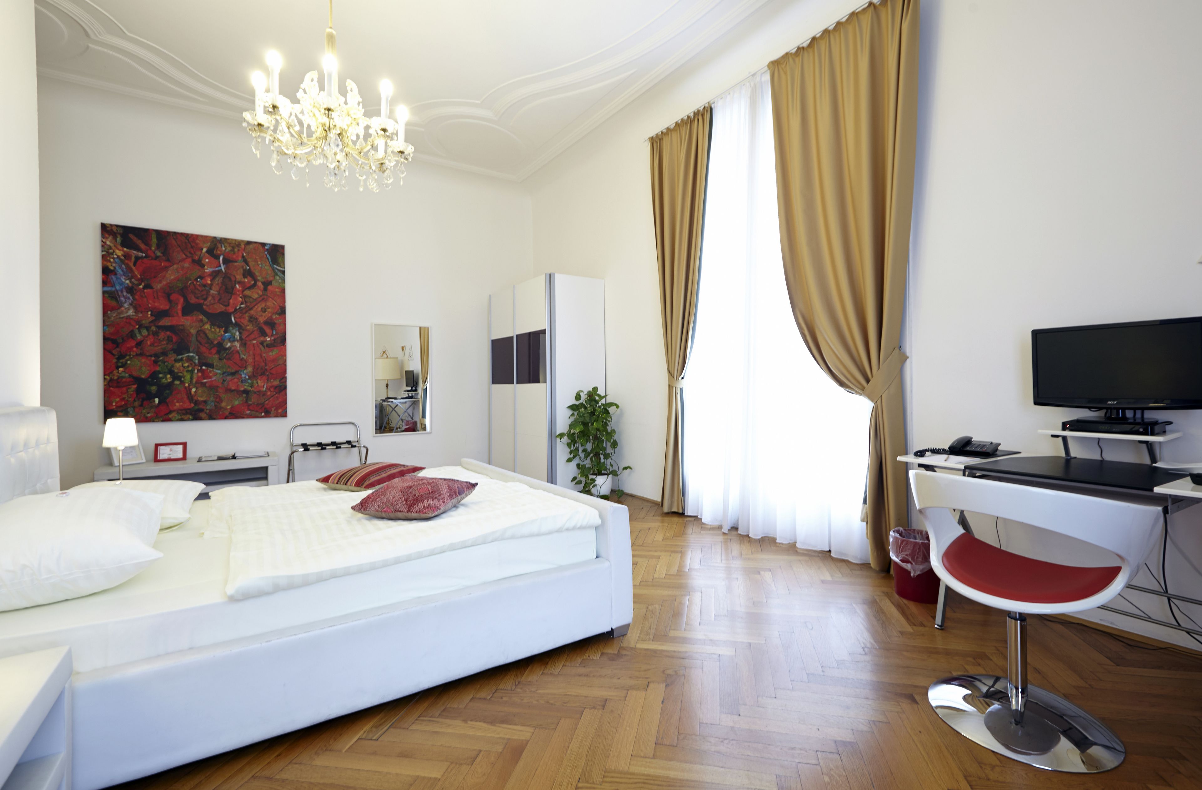 triple room | premium bedding, in-room safe, individually decorated