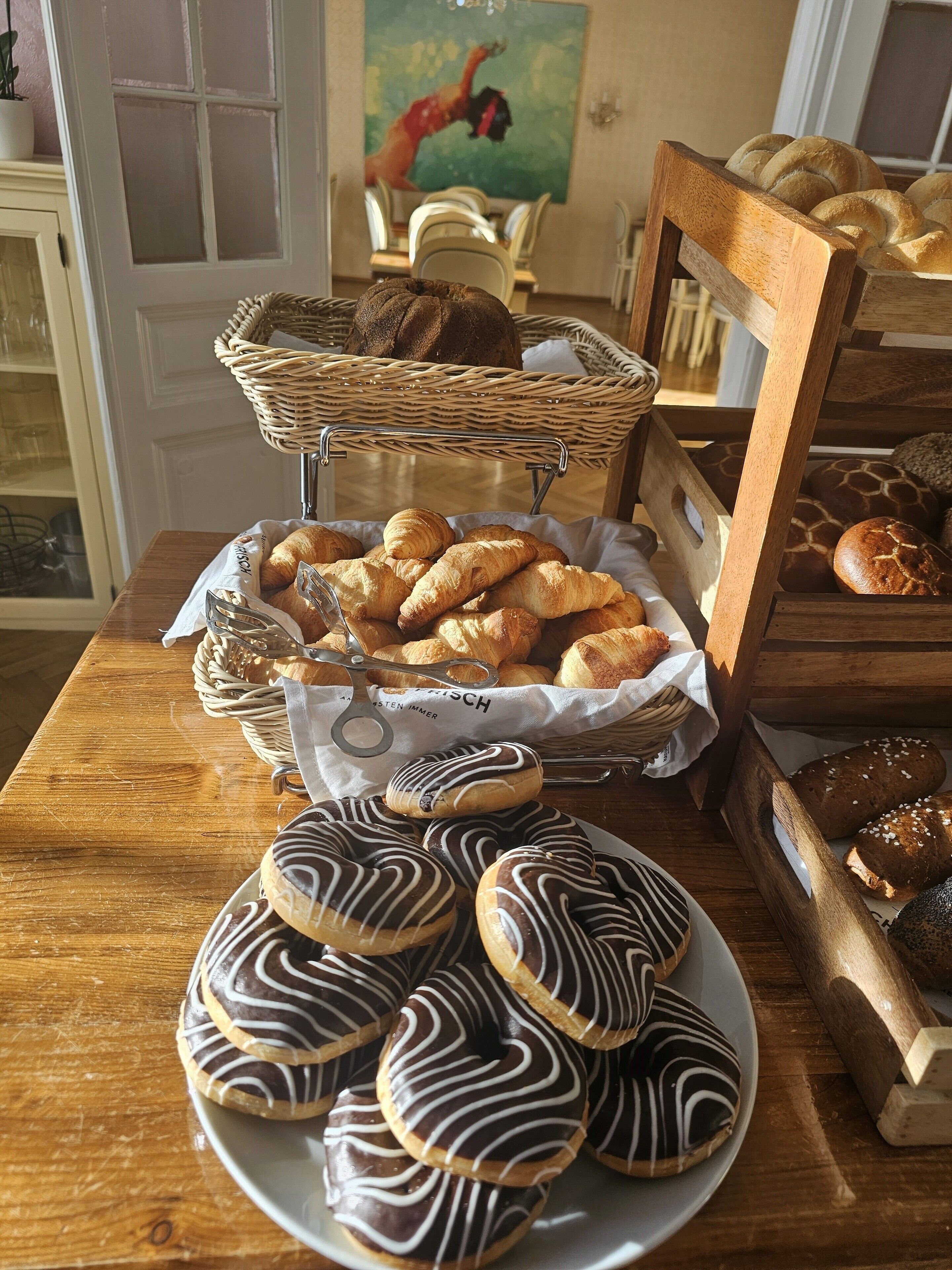 daily buffet breakfast (eur 15 per person)