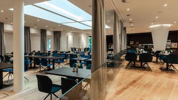 Mittagessen und Abendessen, internationale Küche