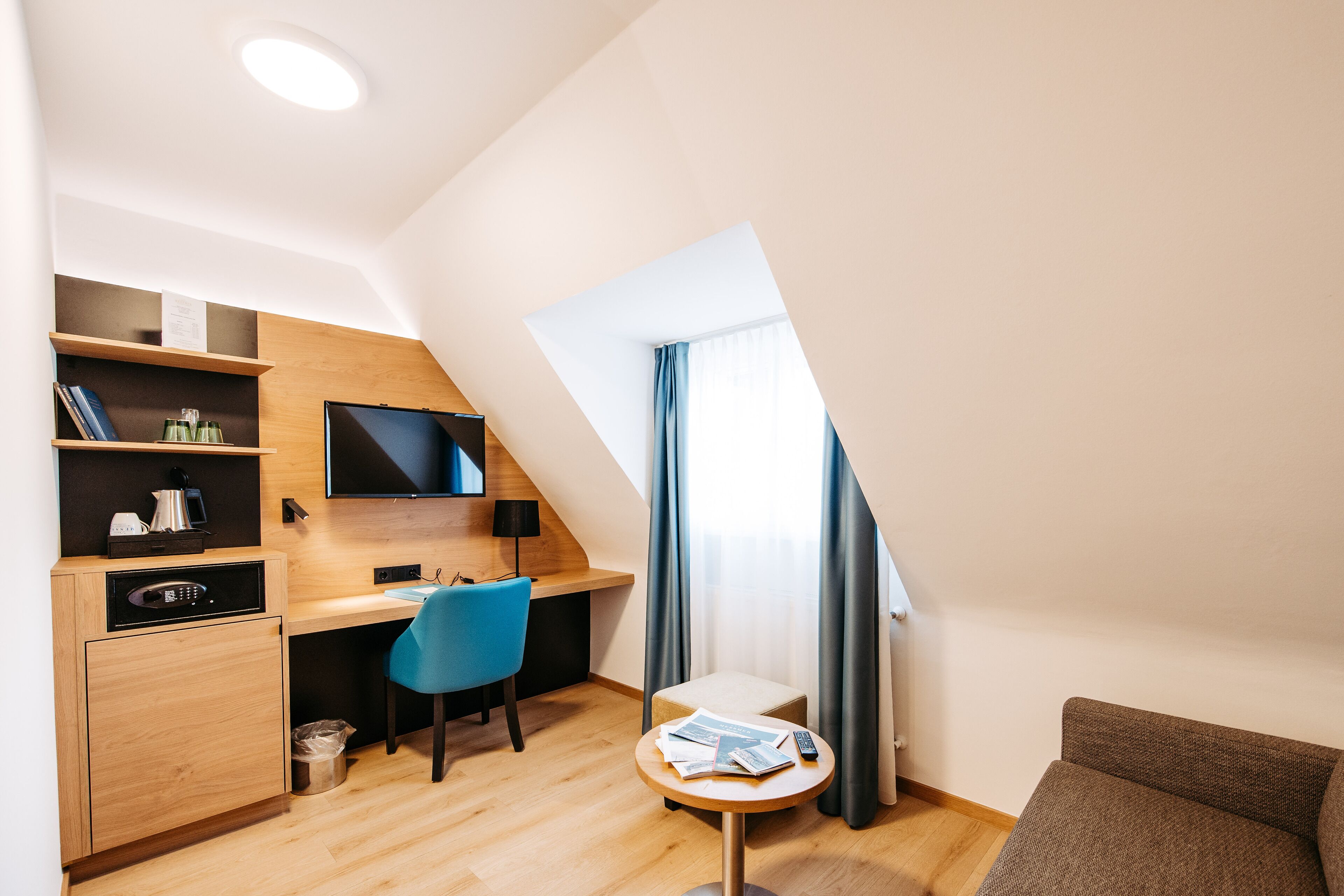 suite | 1 bedroom, premium bedding, down duvets, minibar