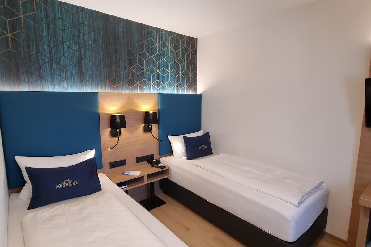 Comfort Twin kamer | 1 slaapkamer, luxe beddengoed, donzen dekbedden, een minibar
