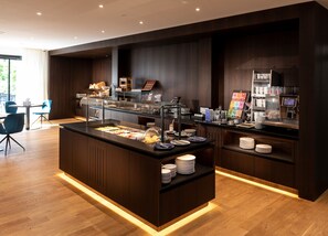 Desayuno buffet incluido todos los días 