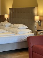 Superior-Doppelzimmer, Gartenblick, zum Garten hin