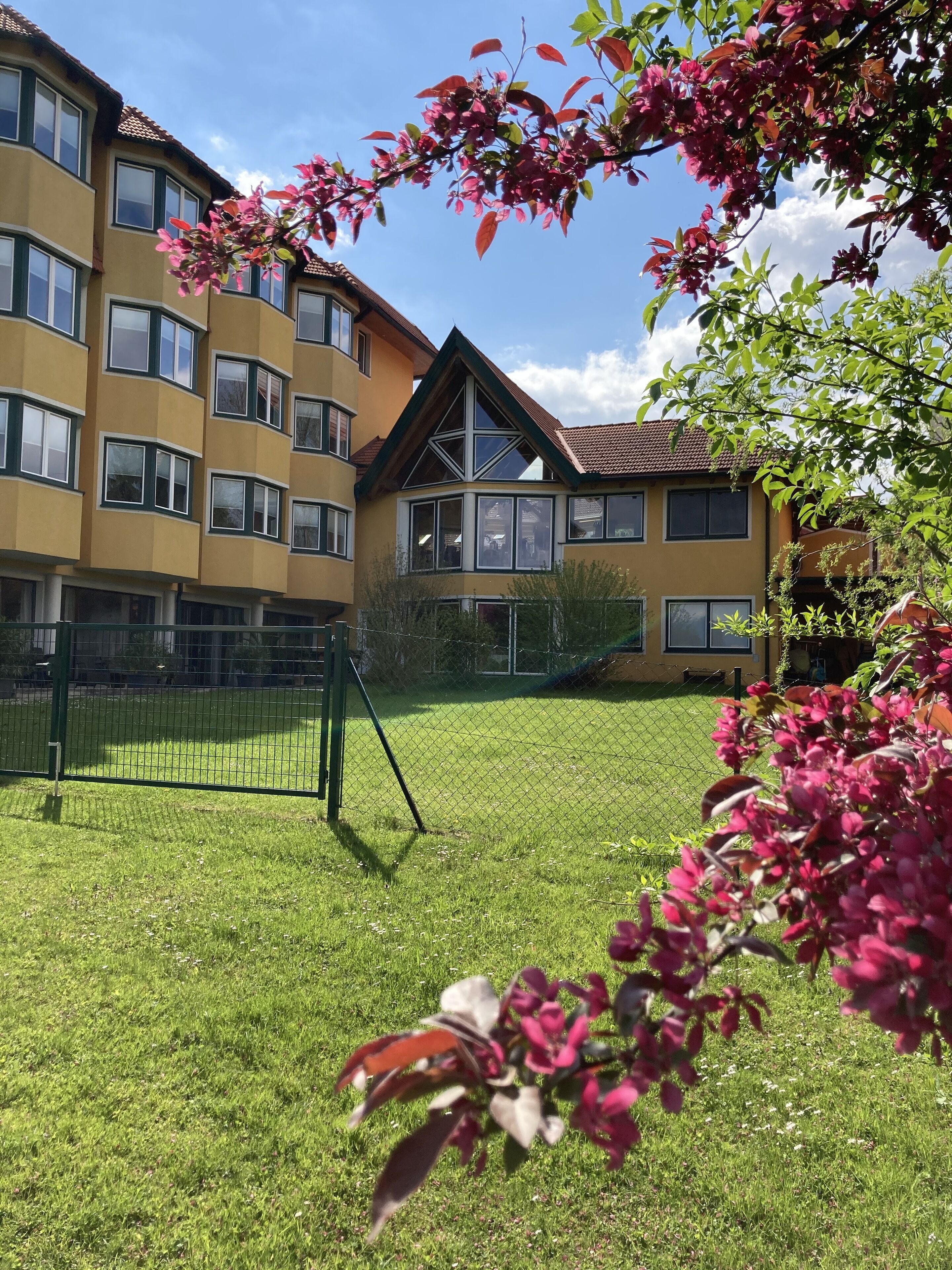 1 bedroom, hypo-allergenic bedding, in-room safe, free wifi