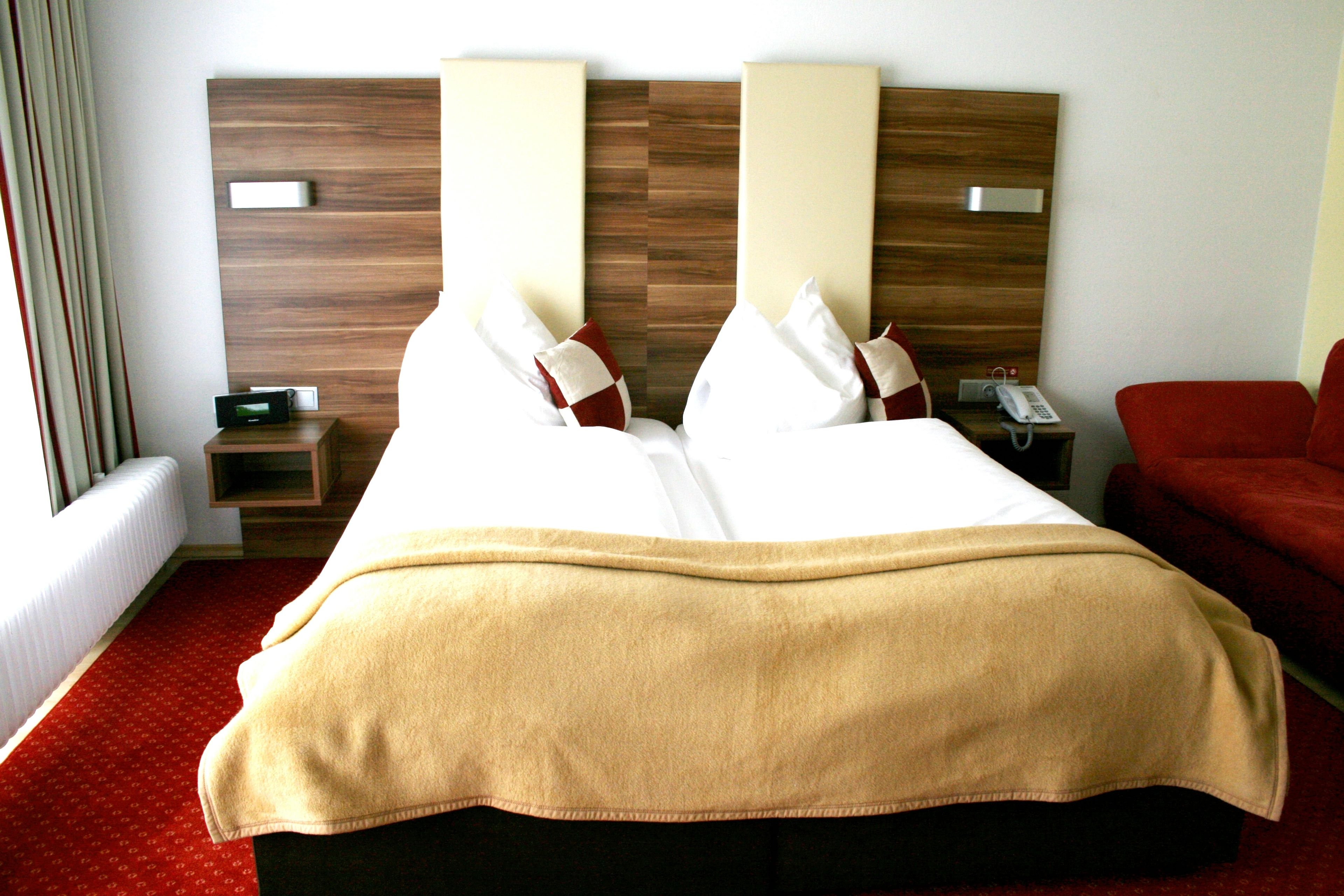 Comfort-Doppelzimmer, Balkon | Zimmersafe, Schreibtisch, Bügeleisen/Bügelbrett, kostenlose Babybetten