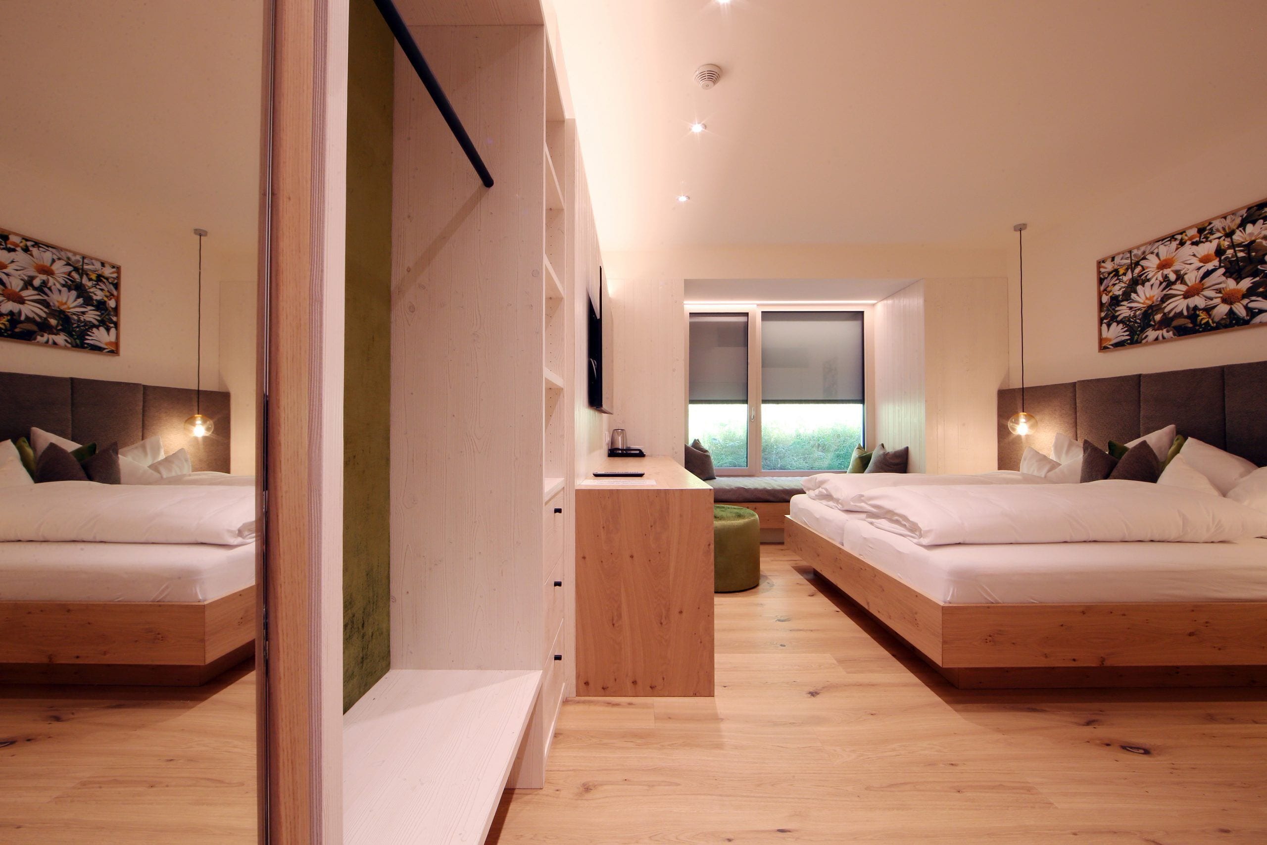 double room, garden view | in-room safe, desk, soundproofing, free wifi