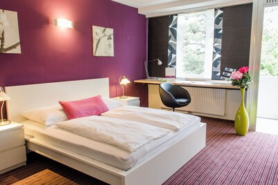 College Garden Hotel